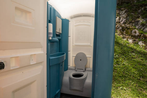 Best Portable restroom trailer rental  in Cambridge City, IN